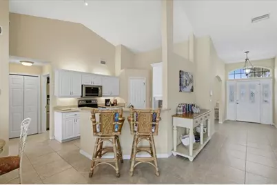 36 Cloverdale Court N, Palm Coast, FL 32137 - Photo 9
