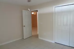 11 Pontiac Ln, Palm Coast, FL 32164 - Photo 9