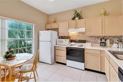 2613 Spring Hill Drive, Kissimmee, FL 34743 - Photo 9