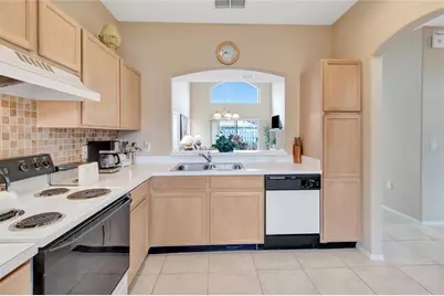 2613 Spring Hill Drive, Kissimmee, FL 34743 - Photo 7