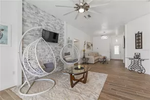 9 Reid Pl, Palm Coast, FL 32164 - Photo 9