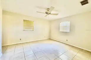 29 Foxhall Ln, Palm Coast, FL 32137 - Photo 9