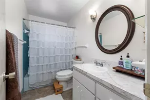 805 NW 39th Dr, Gainesville, FL 32605 - Photo 21