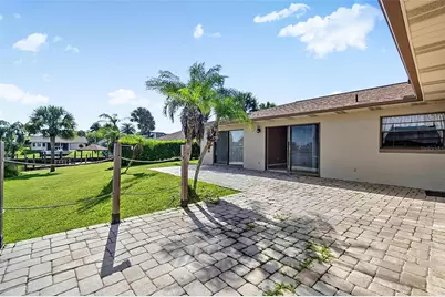 10 Crow Court, Palm Coast, FL 32137 - Photo 7