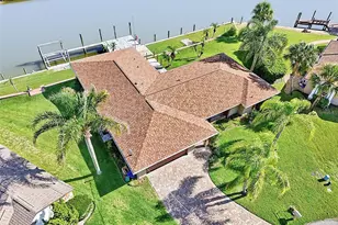 10 Crow Ct, Palm Coast, FL 32137 - Photo 3