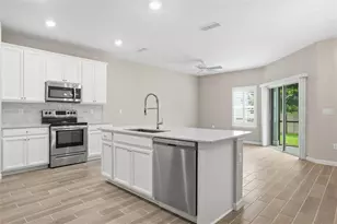 1680 Pottsburg Point Dr, Jacksonville, FL 32207 - Photo 13