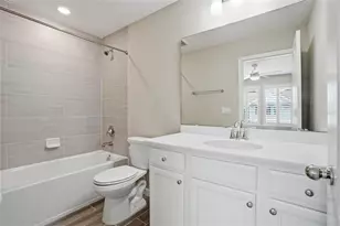 1680 Pottsburg Point Dr, Jacksonville, FL 32207 - Photo 9