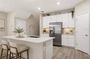 1680 Pottsburg Point Dr, Jacksonville, FL 32207 - Photo 3