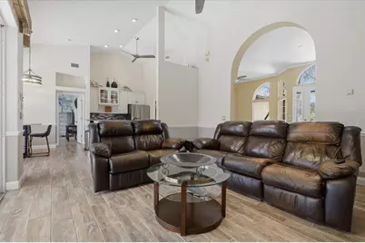 25 Cottonwood Court, Palm Coast, FL 32137 - Photo 13