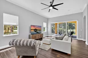 35 Casa Bella Cir, Palm Coast, FL 32137 - Photo 9