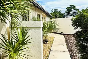 79 Club House Dr, Palm Coast, FL 32137 - Photo 3