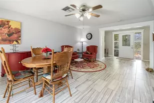 8 Courtney Pl, Palm Coast, FL 32137 - Photo 11