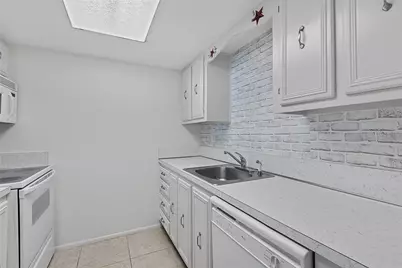 2750 Ocean Shore Boulevard #430, Ormond Beach, FL 32176 - Photo 15