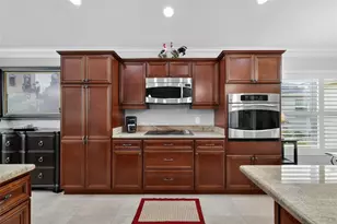 1614 Pennecamp Dr, The Villages, FL 32162 - Photo 31