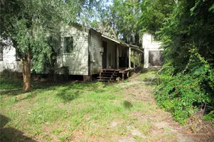 14 S Lake St, Crescent City, FL 32112 - Photo 9