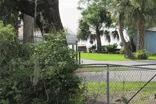 14 S Lake St, Crescent City, FL 32112 - Photo 7