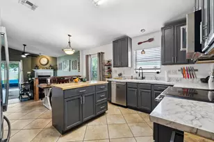 24 Riviera Estates Ct, Palm Coast, FL 32164 - Photo 3