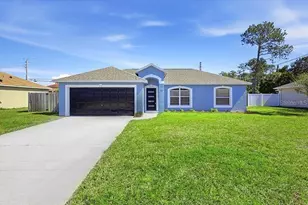 32 Emerson Dr, Palm Coast, FL 32164 - Photo 1