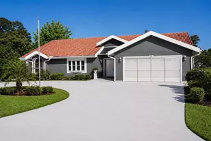 10 Falls Pl, Palm Coast, FL 32137 - Photo 1