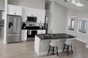 10 Falls Pl, Palm Coast, FL 32137 - Photo 5