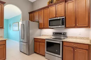 111 S Hummingbird Pl, Palm Coast, FL 32164 - Photo 9