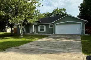 15 Poinsettia Ln, Palm Coast, FL 32164 - Photo 1