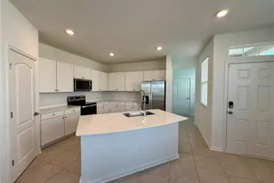 268 Redbud Rd, Palm Coast, FL 32137 - Photo 3