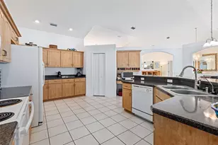 19 Rocking Horse Dr, Palm Coast, FL 32164 - Photo 13