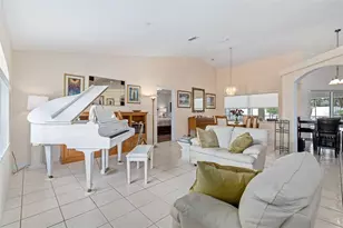 19 Rocking Horse Dr, Palm Coast, FL 32164 - Photo 5