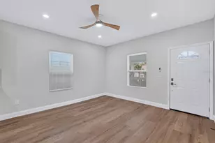 255 Riberia St, Saint Augustine, FL 32084 - Photo 11