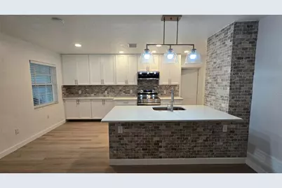 640 N Orange Avenue, Orange City, FL 32763 - Photo 3