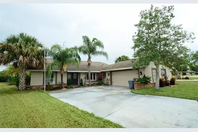 58 Comanche Court, Palm Coast, FL 32137 - Photo 1