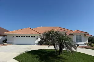 17 Crazy Horse Ct, Palm Coast, FL 32137 - Photo 3