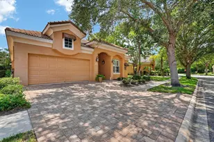 10 Lakeside Way, Palm Coast, FL 32137 - Photo 1