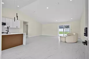 22 Roxboro Dr, Palm Coast, FL 32164 - Photo 3