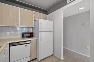 925 N Halifax Ave, Daytona Beach, FL 32118 - Photo 15