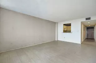 925 N Halifax Ave, Daytona Beach, FL 32118 - Photo 9
