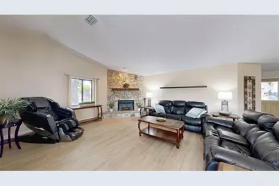 23 Commander Court, Palm Coast, FL 32137 - Photo 5