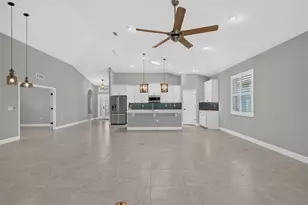 37 Lagoon Wy, Palm Coast, FL 32137 - Photo 11