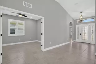 37 Lagoon Wy, Palm Coast, FL 32137 - Photo 9