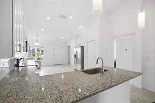 4 Lynton Pl, Palm Coast, FL 32137 - Photo 9