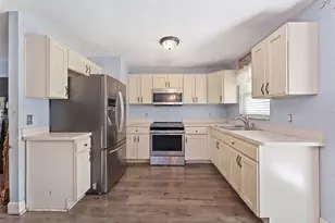 2308 NE 35th St, Ocala, FL 34479 - Photo 9