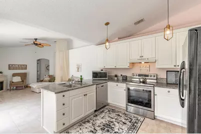 18 Lee Drive, Palm Coast, FL 32137 - Photo 11