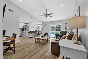 1 Round Tree Dr, Palm Coast, FL 32164 - Photo 11