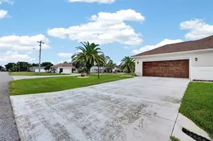2 Forge Ln, Palm Coast, FL 32137 - Photo 9