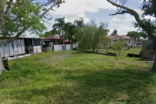 179 Sportsman Dr, Welaka, FL 32193 - Photo 1