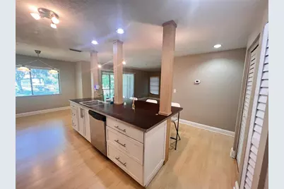 302 Palm Coast Parkway NE #204, Palm Coast, FL 32137 - Photo 3