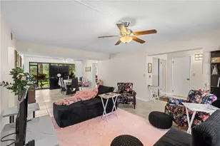 275 Indigo Dr, Daytona Beach, FL 32114 - Photo 3
