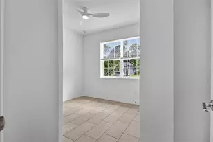 14 Ullynn Pl, Palm Coast, FL 32164 - Photo 7