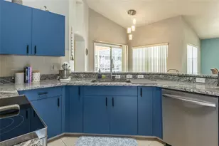5 Fairfax Ct, Palm Coast, FL 32164 - Photo 13